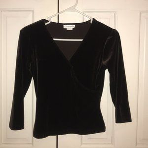 Children's Wraparound Top with snap closing